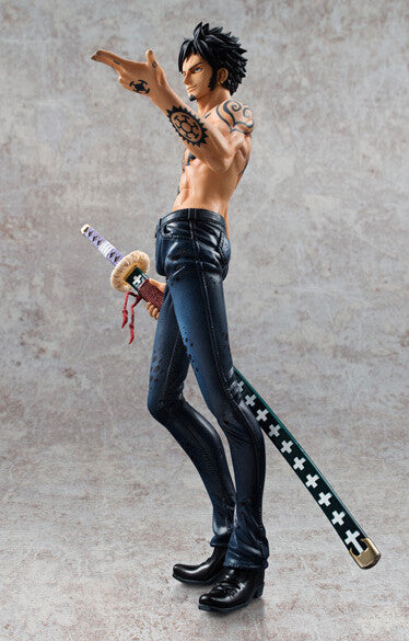 FIGURINE ONE PIECE TRAFALGAR D LAW SHAMBLES - one-piece-stores