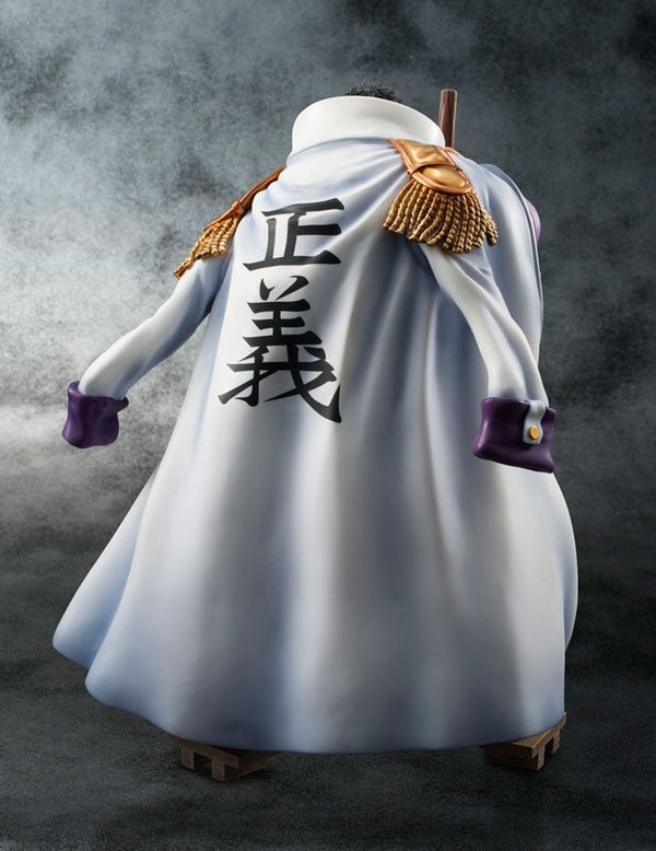 FIGURINE ONE PIECE AMIRAL FUJITORA - one-piece-stores