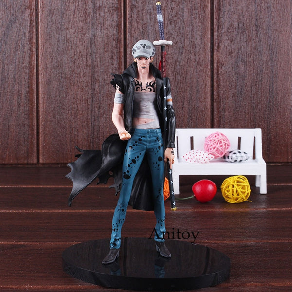 FIGURINE ONE PIECE TRAFALGAR LAW AVEC BANDAGE - one-piece-stores