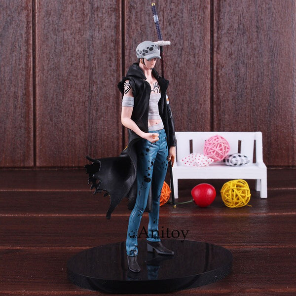 FIGURINE ONE PIECE TRAFALGAR LAW AVEC BANDAGE - one-piece-stores