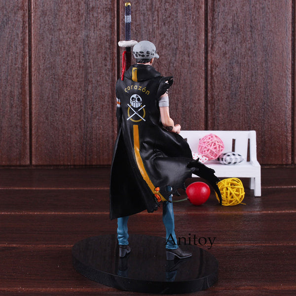 FIGURINE ONE PIECE TRAFALGAR LAW AVEC BANDAGE - one-piece-stores