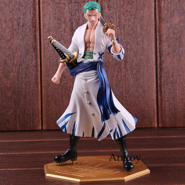 FIGURINE ONE PIECE RORONOA ZORO RYUMA - one-piece-stores