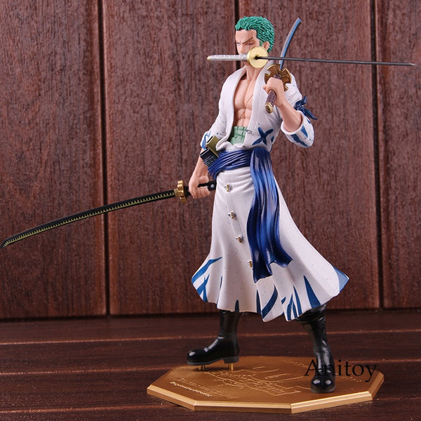 FIGURINE ONE PIECE RORONOA ZORO RYUMA - one-piece-stores